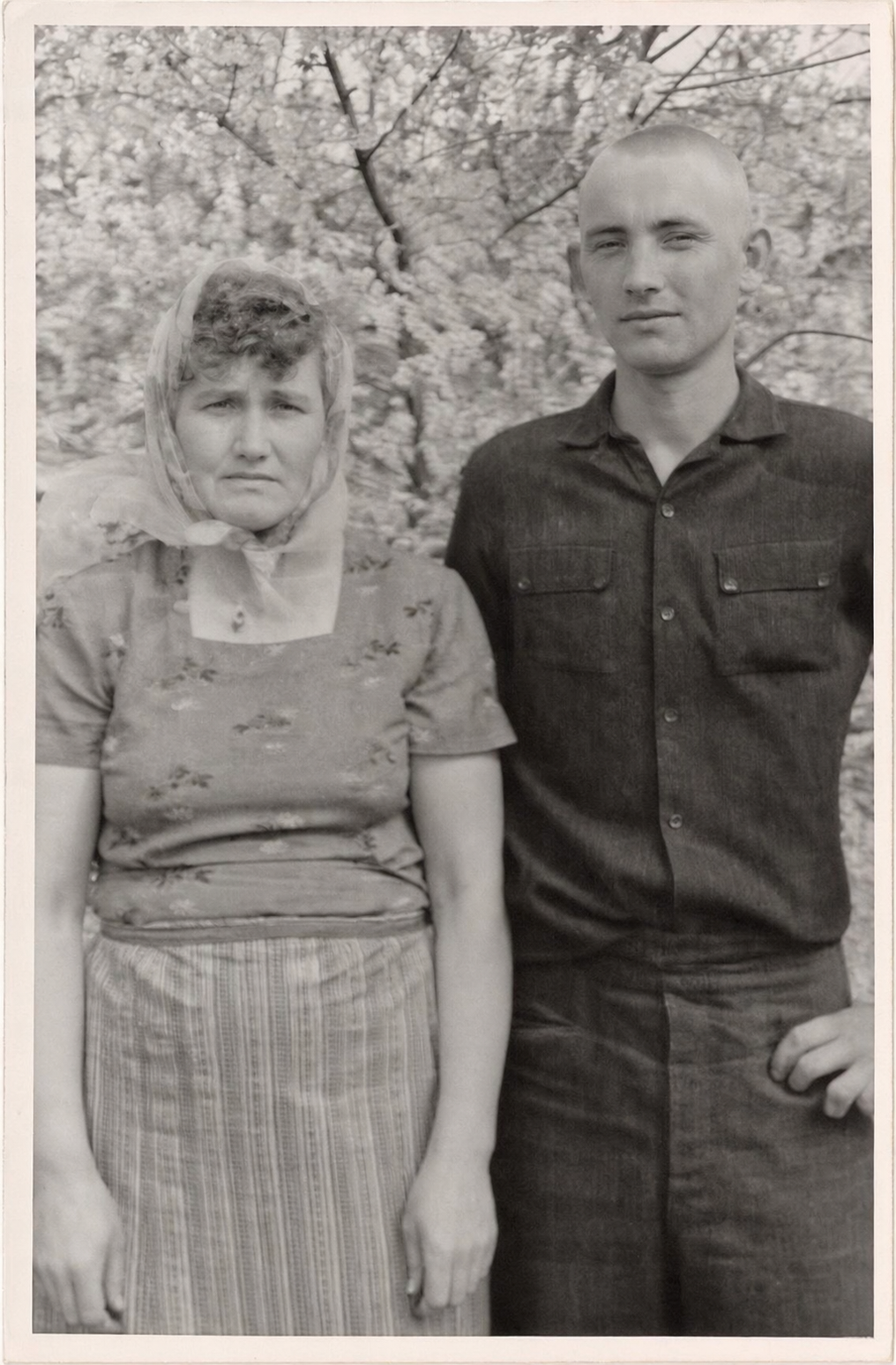 Emma Iwanowna Kreker und Wladimir Usachev (Kreker) — restaurierte Archivfotografie